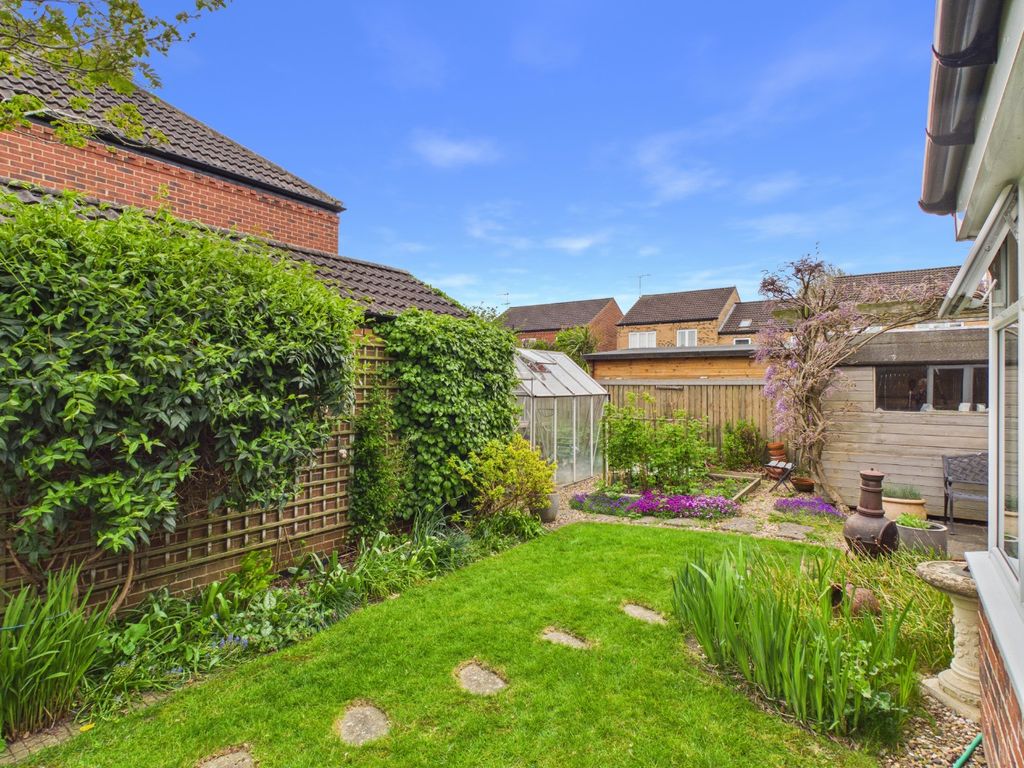 Property photo 2 of 24 4752784