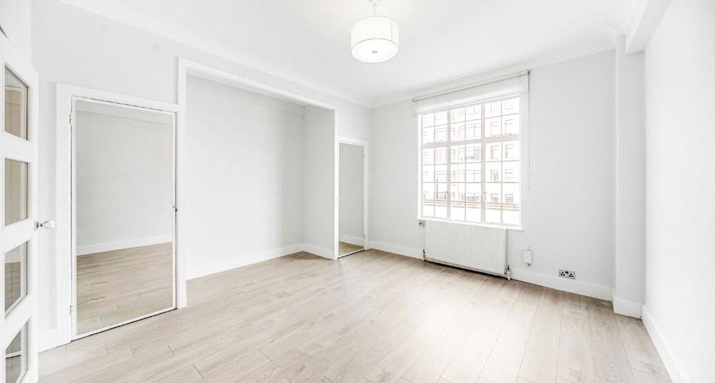 Property photo 1 of 4 Reception/Bedroom