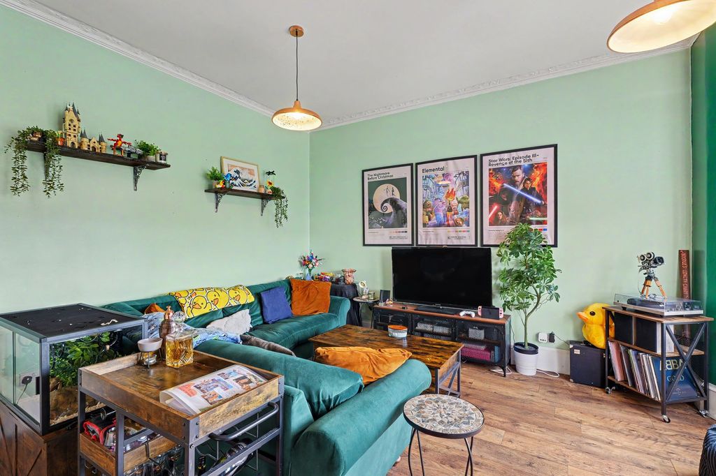 Property photo 2 of 16
