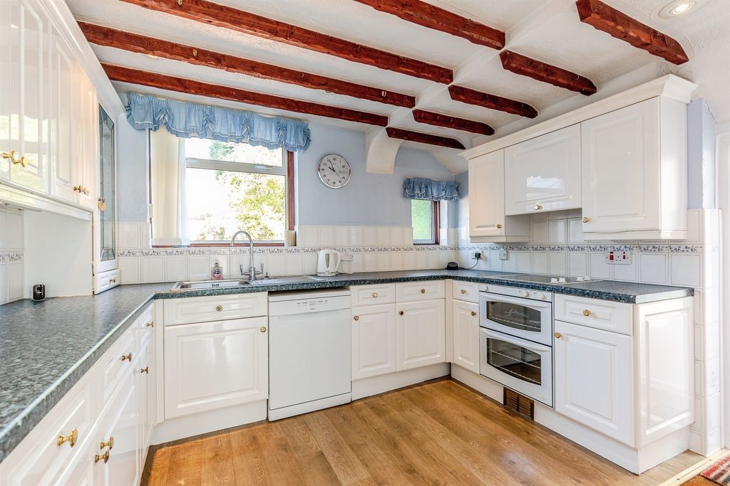 Property photo 3 of 16