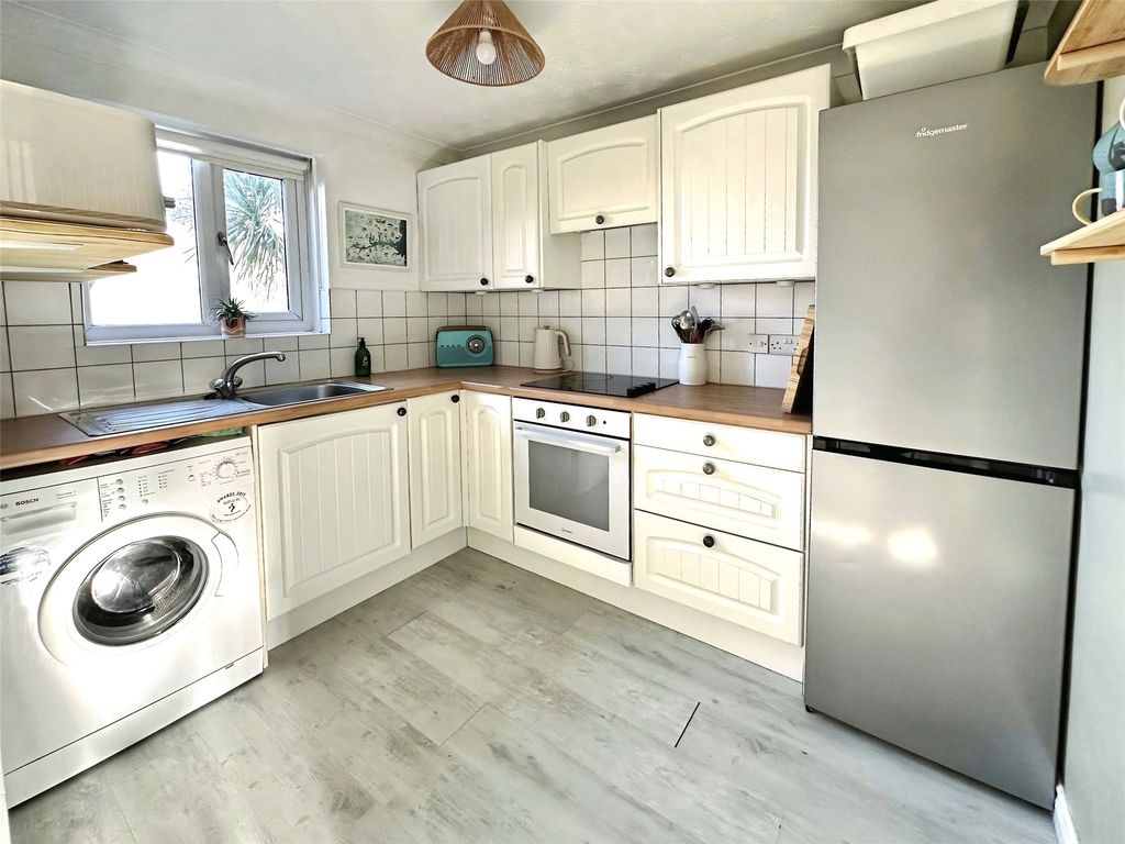 Property photo 3 of 29 Picture No. 52