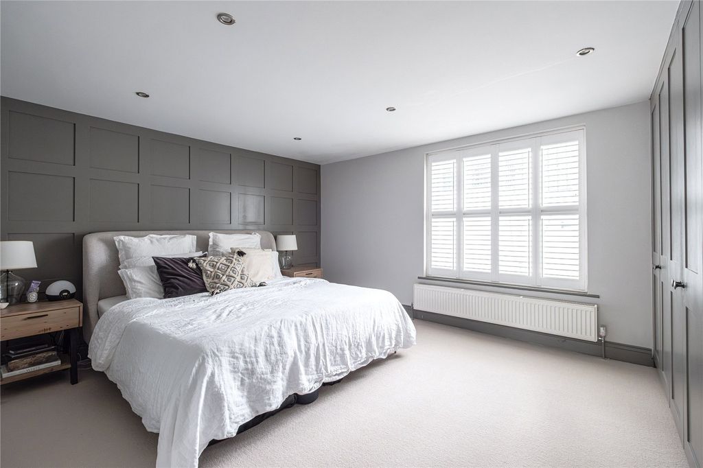 Property photo 3 of 18 Picture No. 10