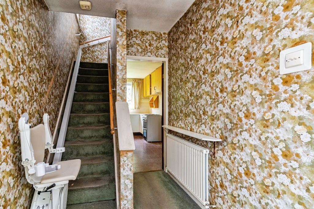 Property photo 2 of 19