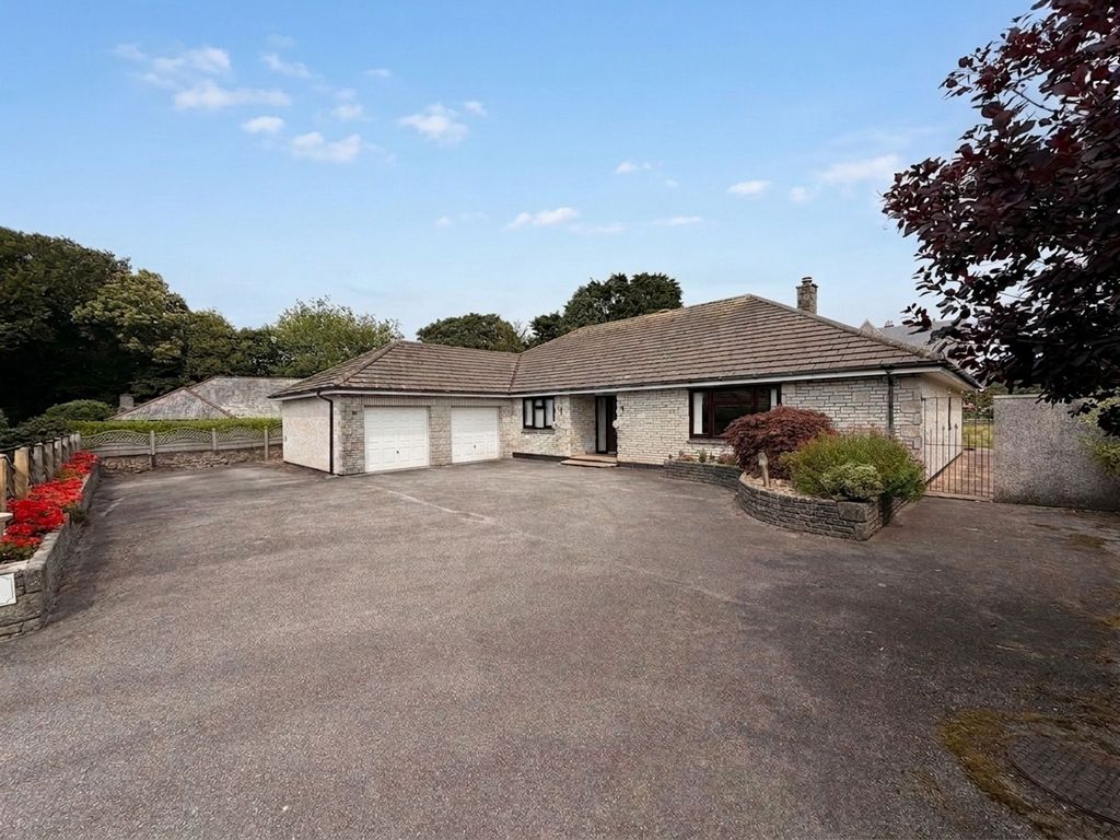 Property photo 1 of 39