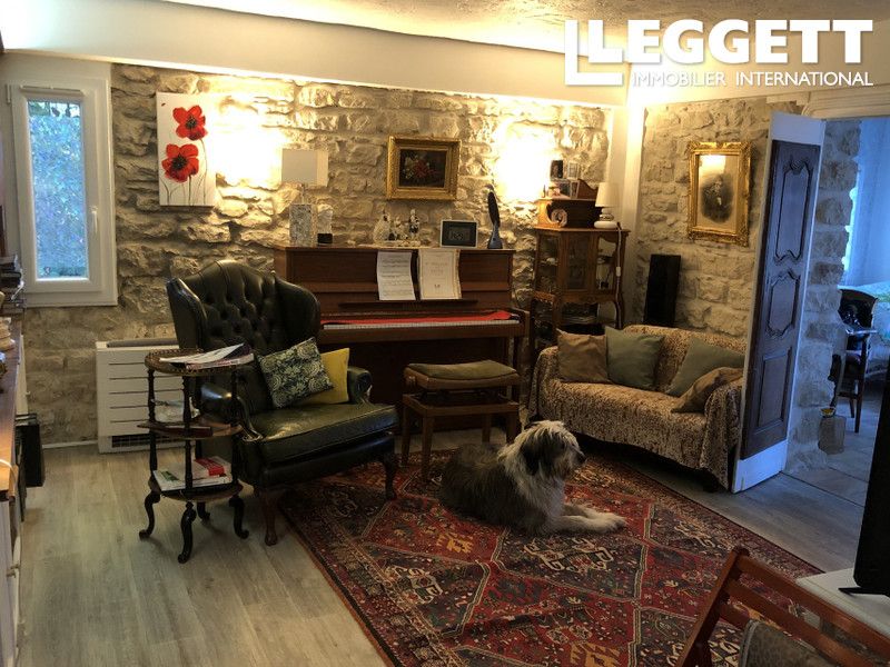 Property photo 3 of 5