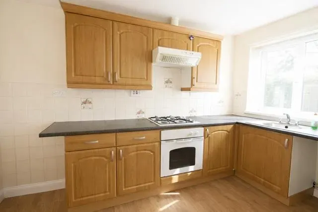 Property photo 2 of 8