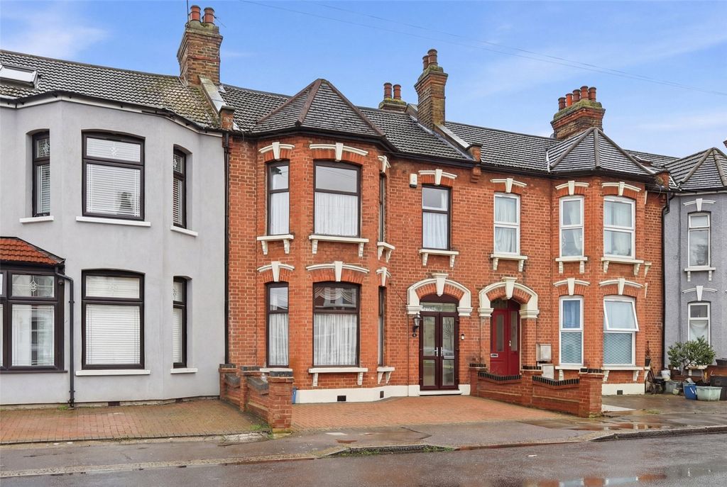 Property photo 1 of 29 Picture No. 32