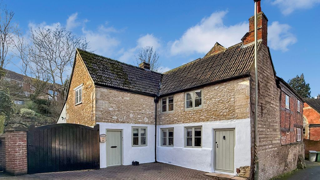 Property photo 1 of 21 Front Elevation