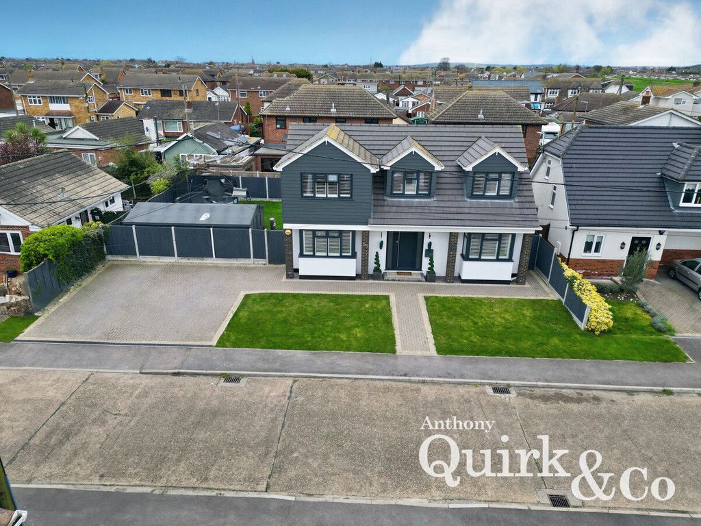 Property photo 1 of 27