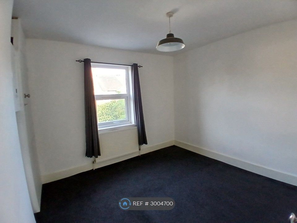 Property photo 3 of 10 Bedroom Two