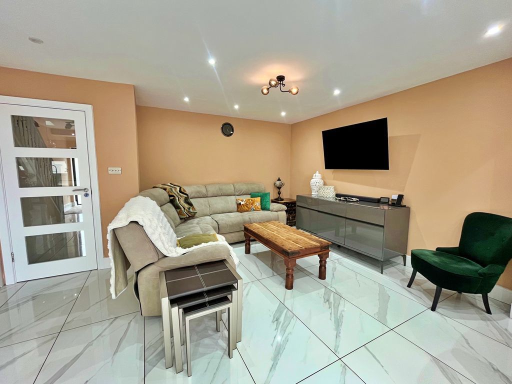 Additional image 11 of 4 bed terraced house for saleBurwell Avenue, Greenford UB6