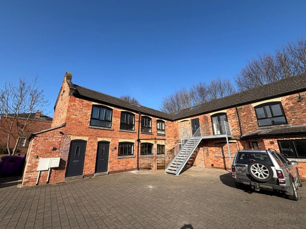 Property photo 1 of 7 James Court.Jpg