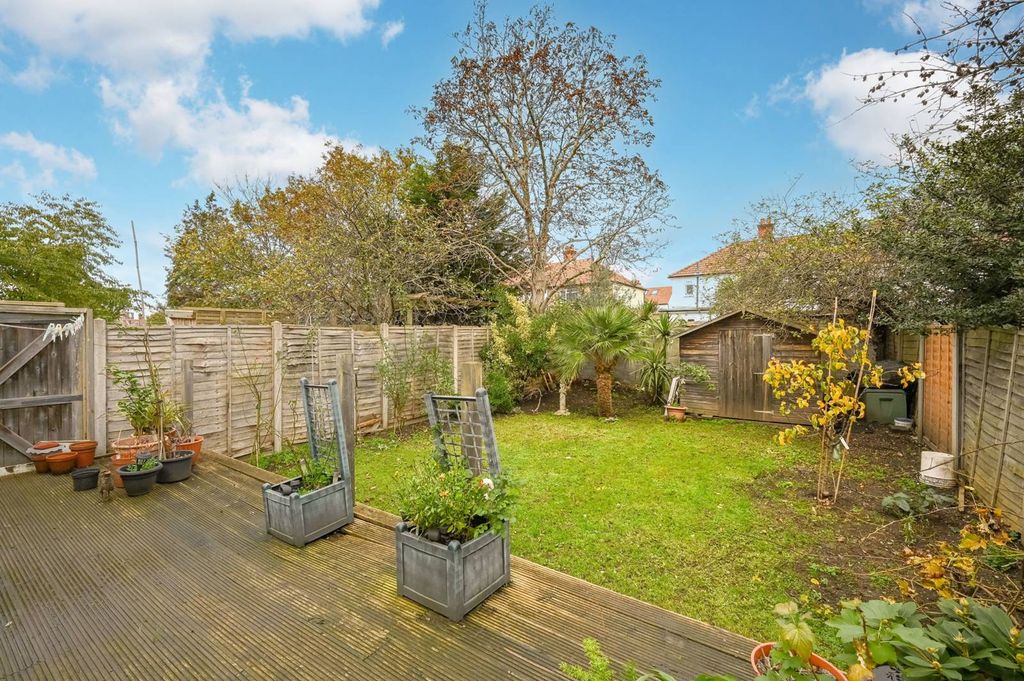 Property photo 3 of 11