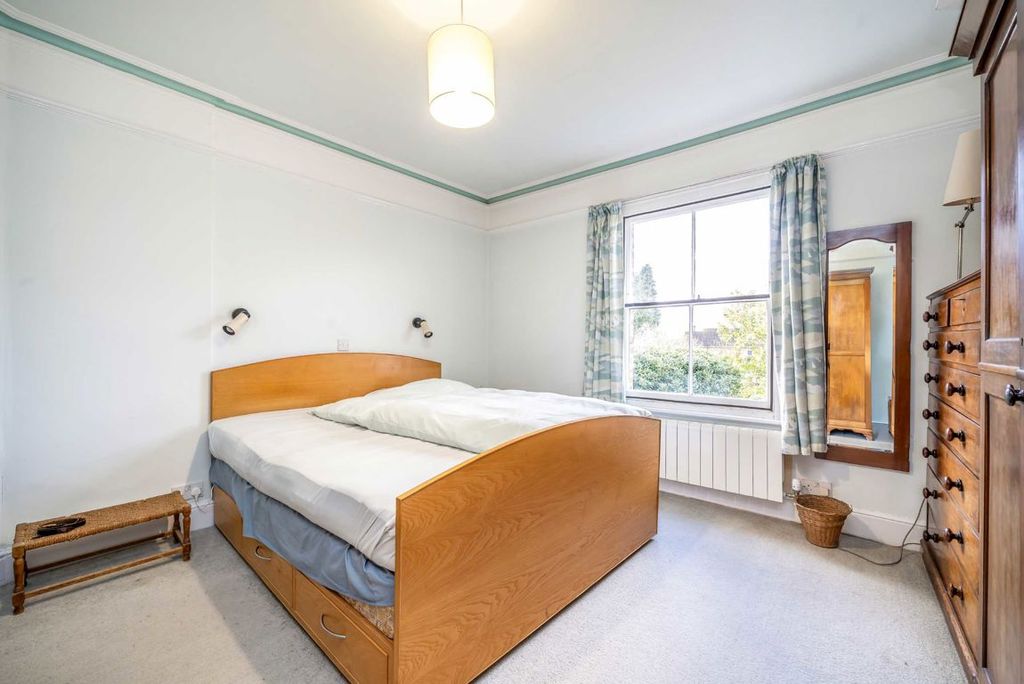 Additional image 7 of 4 bed property for saleNightingale Road, Hampton TW12