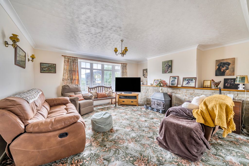 Property photo 3 of 23 1350050668c2c306925A9