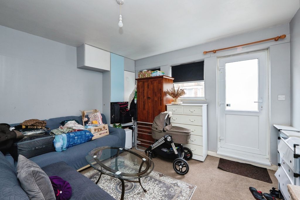 Property photo 2 of 13 Pbox-Img.Jpg