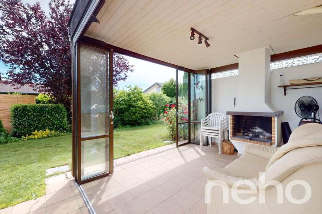 Property photo 2 of 13