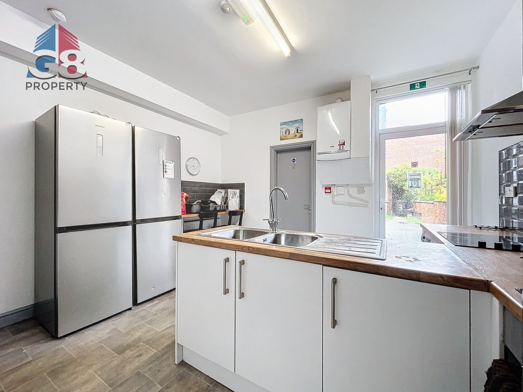 Property photo 3 of 13 Gallery