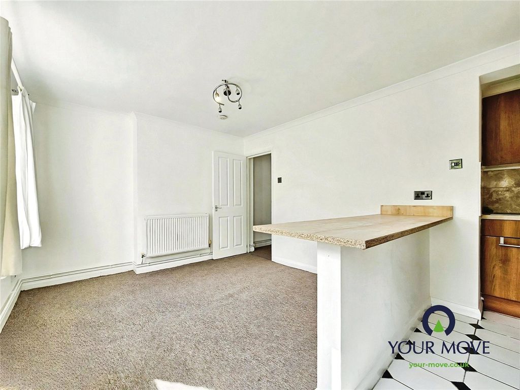 Property photo 3 of 7 Picture No. 25