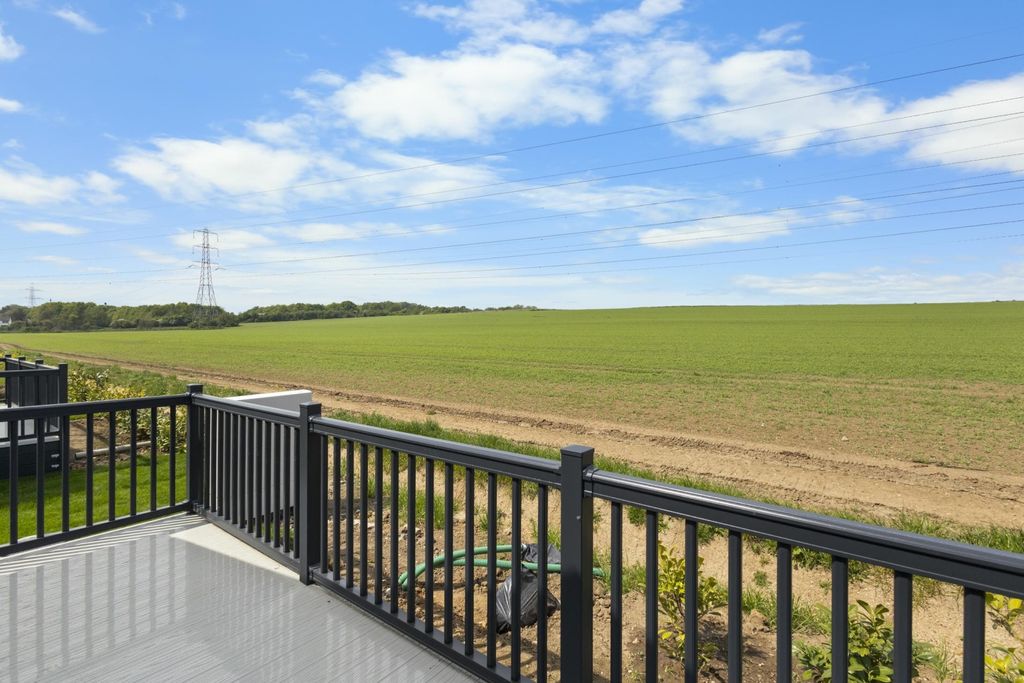 Property photo 2 of 10 7d858Fdf336508Bf60112c26241Ba6B5A76708A0F20c1A7Edd
