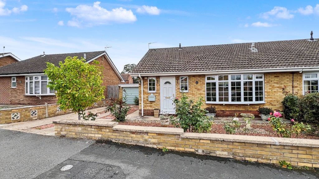 Property photo 1 of 16 Photo 15