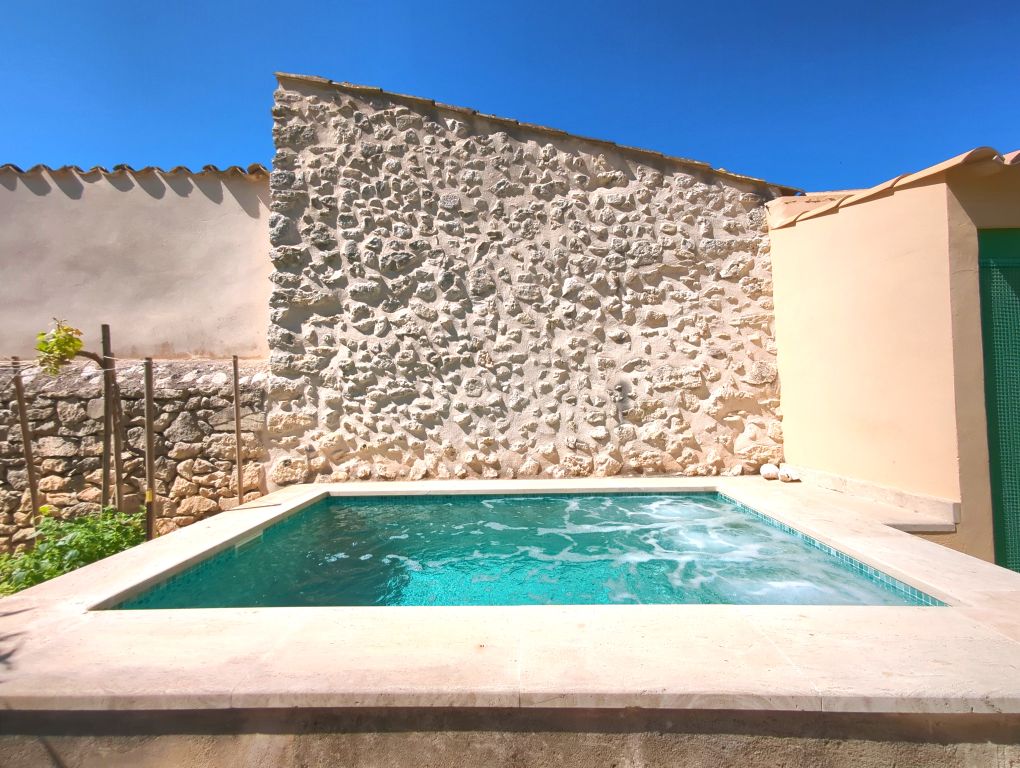 Property photo 3 of 24 003.1.Jpg