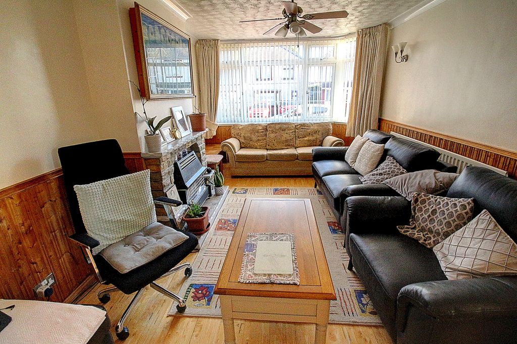 Property photo 2 of 9 Photo #2