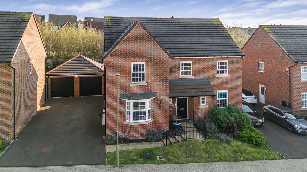 Property photo 1 of 36