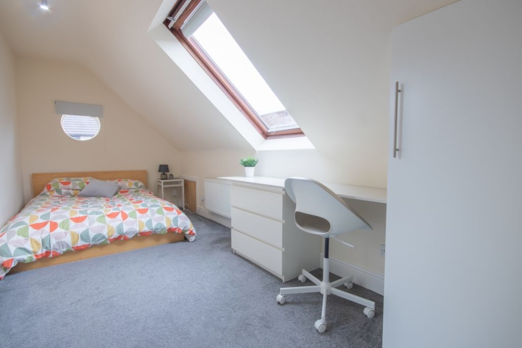 Property photo 3 of 8 Lrg_Lrg_HMO 6 Bed Edited-13