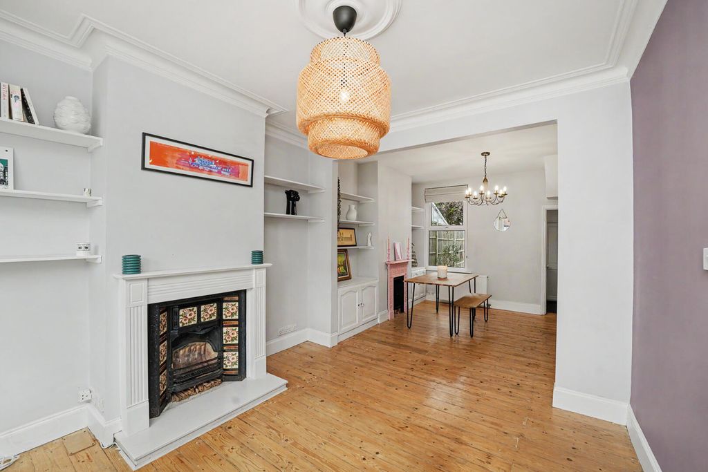 Property photo 2 of 32 Dining Room