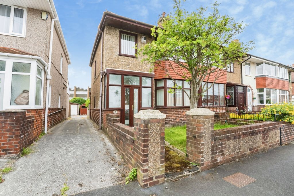 Property photo 1 of 18 Pbox-Img.Jpg