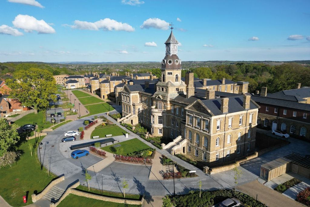 Property photo 3 of 9