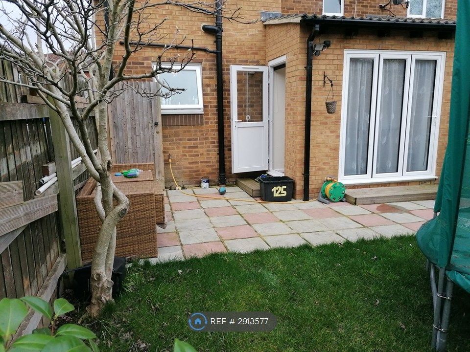 Property photo 3 of 16 Patio