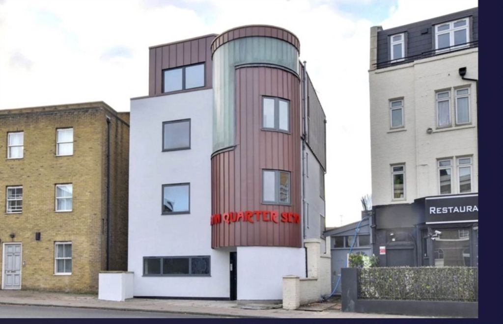 Property photo 2 of 5