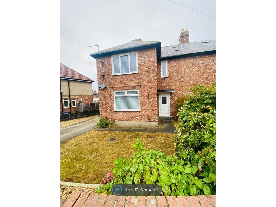 Property photo 2 of 13