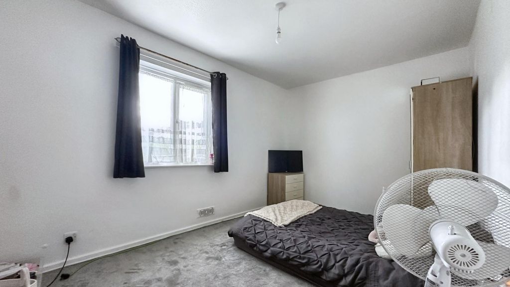 Property photo 2 of 7 A69G_Xzvquolx4Elyntquw