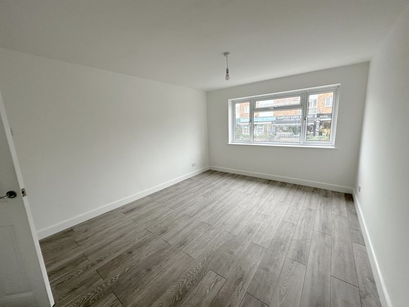 Property photo 3 of 9 Photo 9