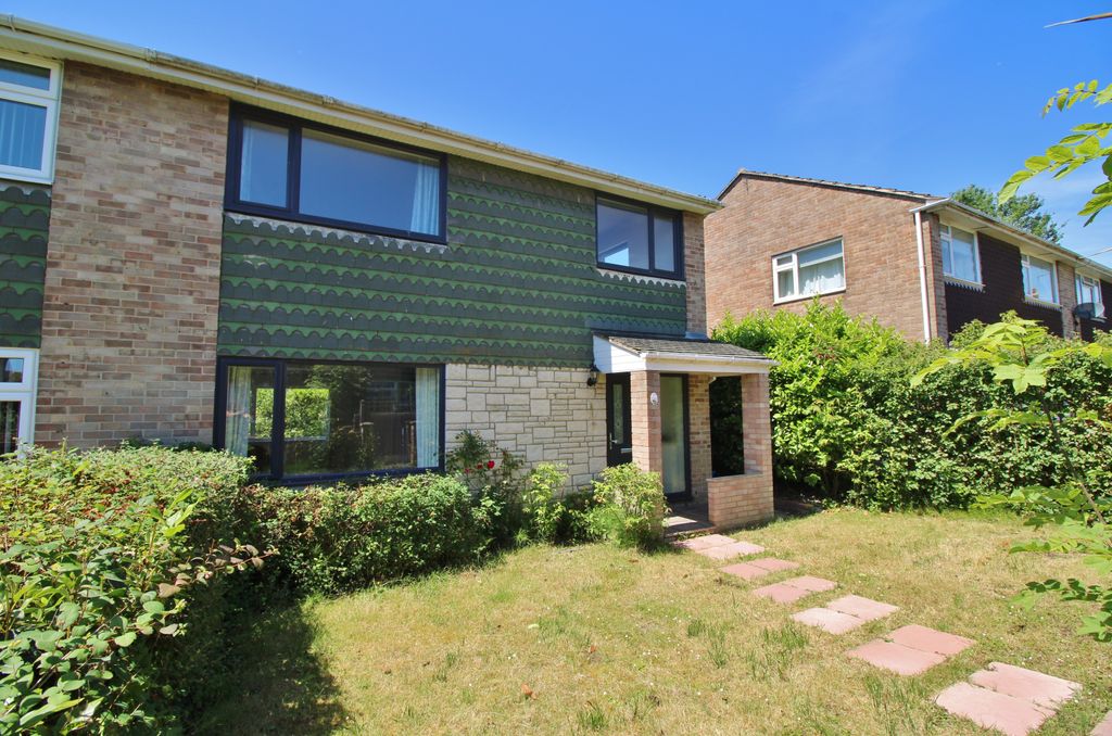 Property photo 1 of 25