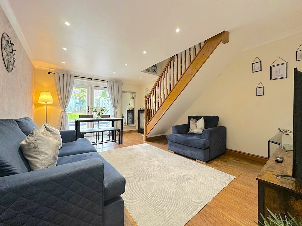 Property photo 2 of 18