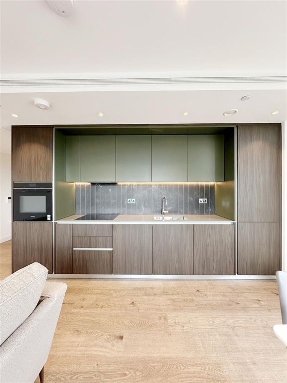 Property photo 2 of 28