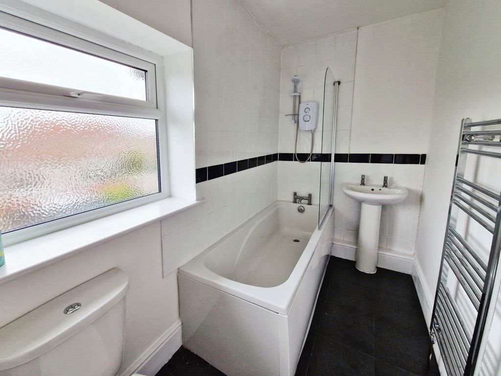 Property photo 3 of 18 19B40208-1000028839