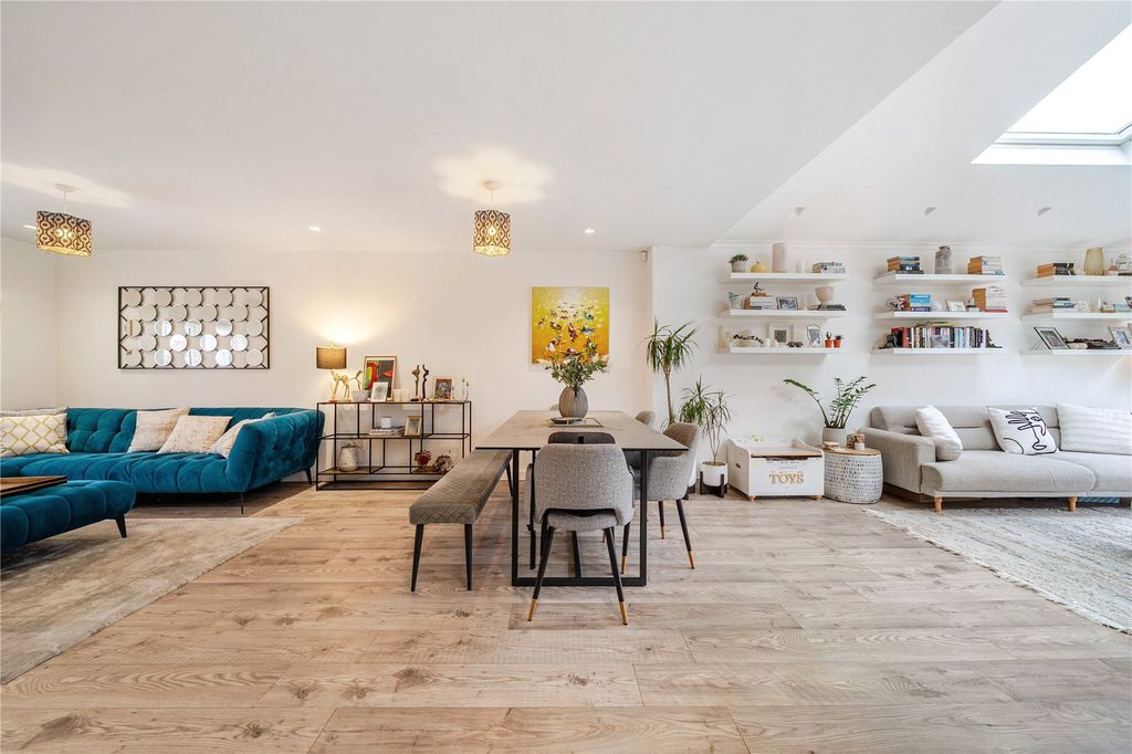 Property photo 3 of 14 Picture No. 13