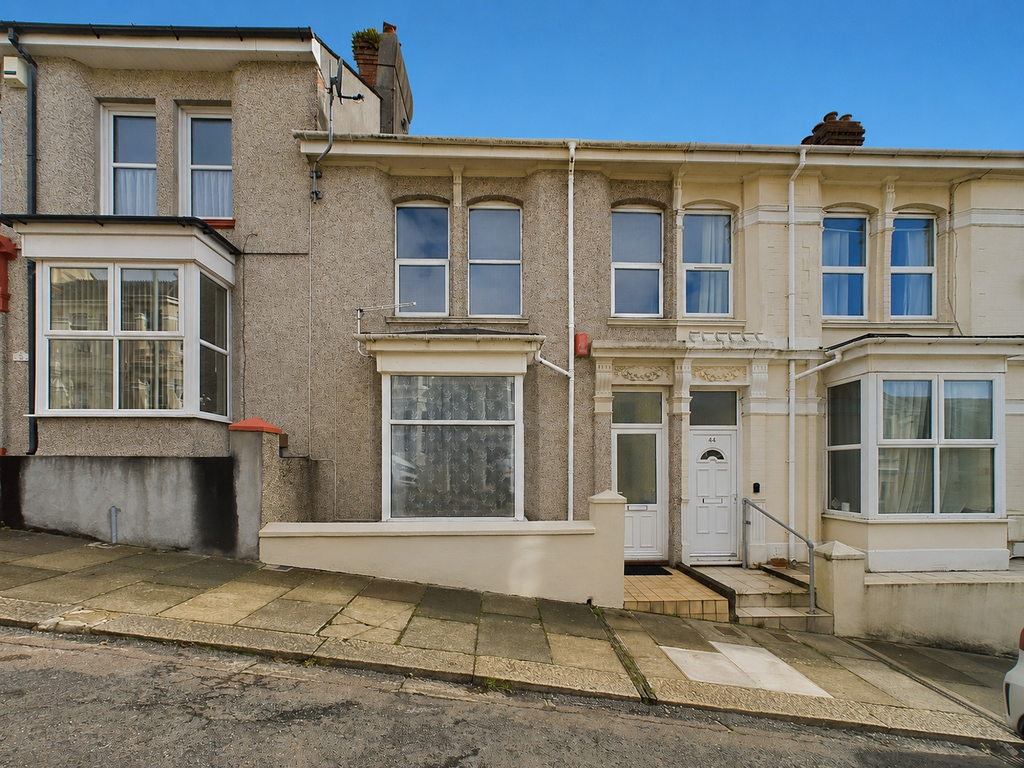 Property photo 1 of 11