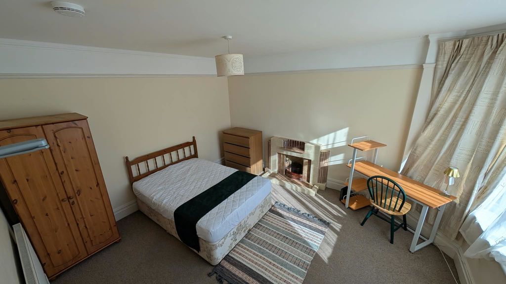 Property photo 2 of 19 Photo 11