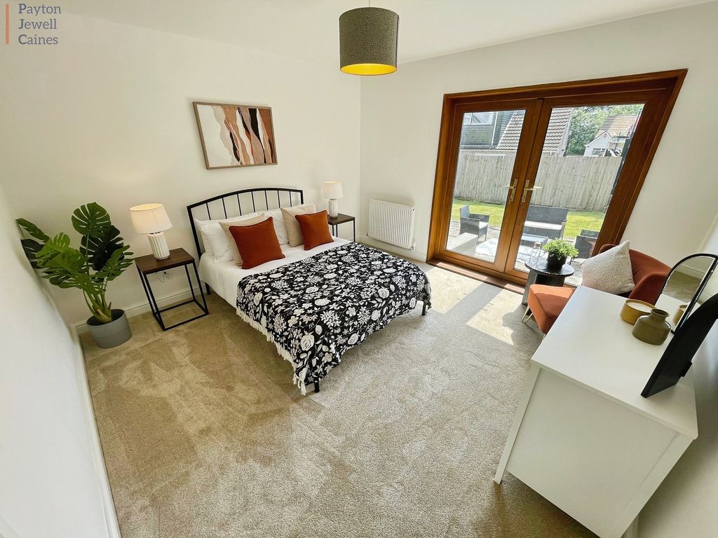 Property photo 2 of 7 Not Specified