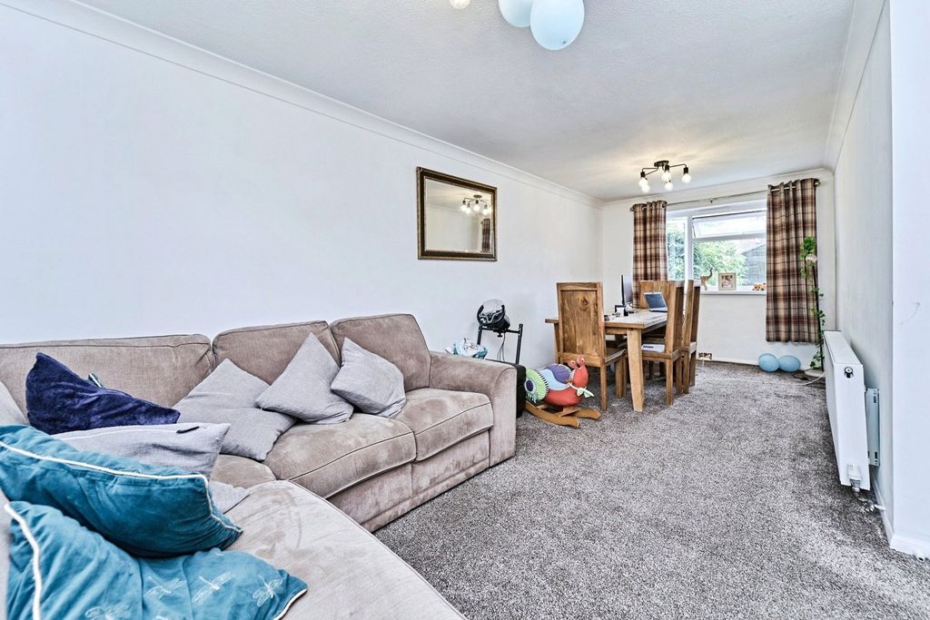 Property photo 2 of 19 Picture No. 02