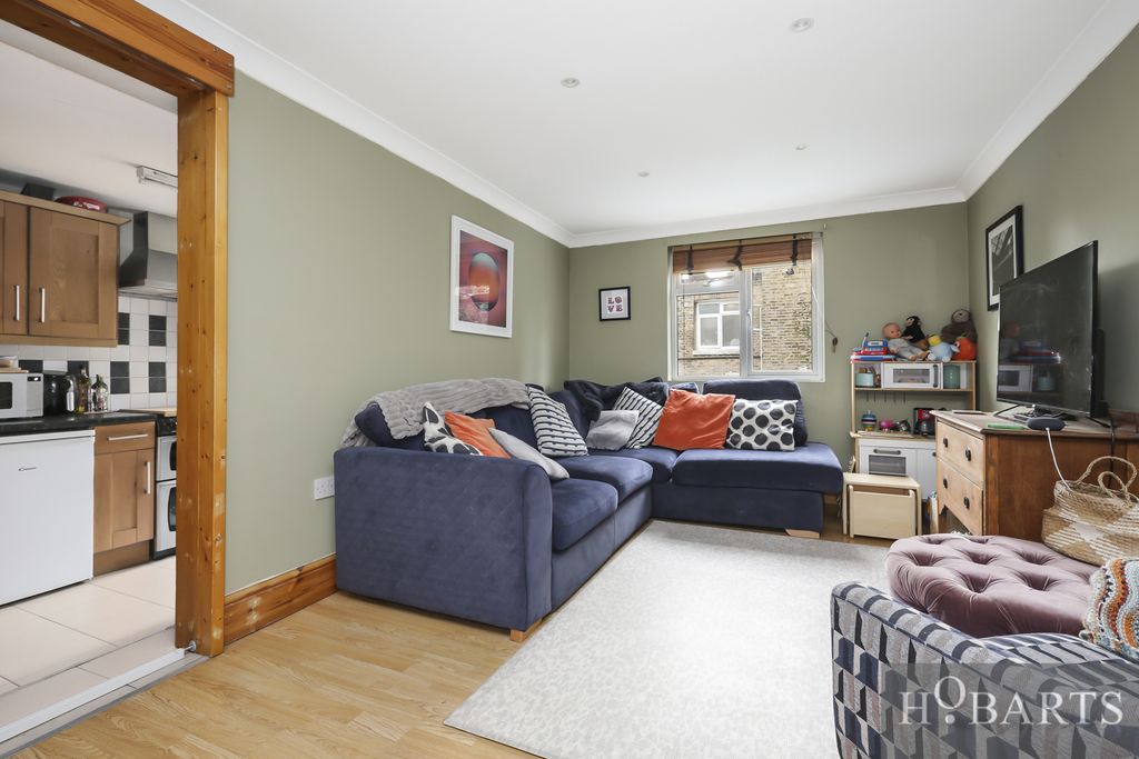 Property photo 3 of 12 Gallery