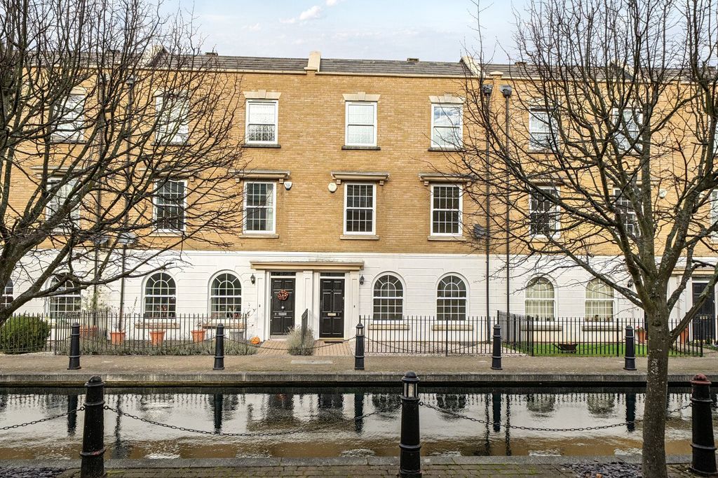 Property photo 1 of 18 Picture No. 04