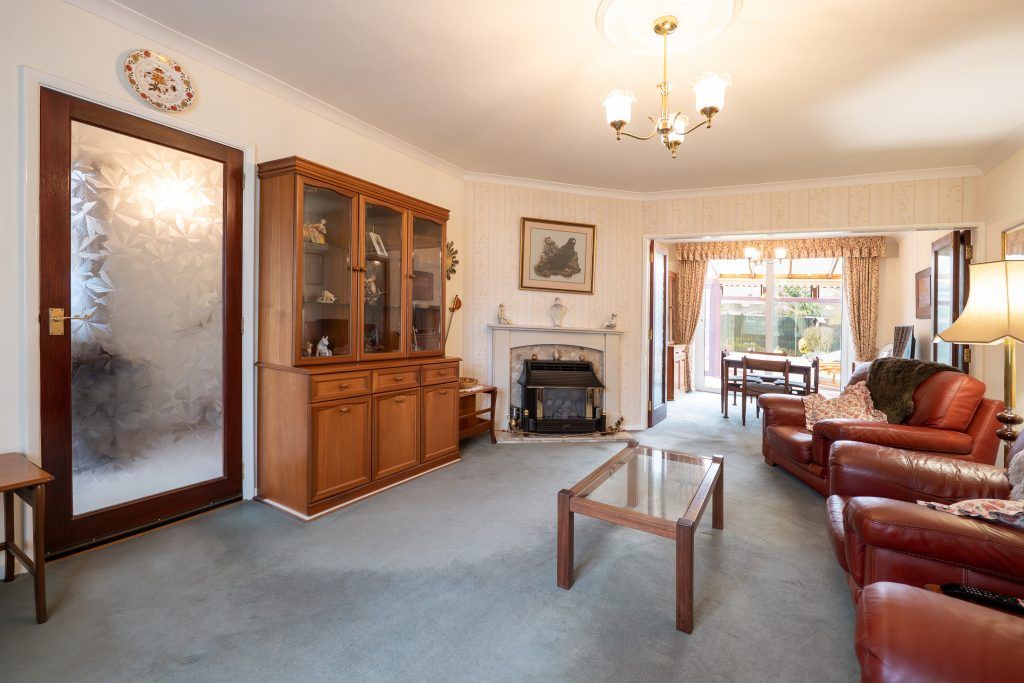 Property photo 2 of 32
