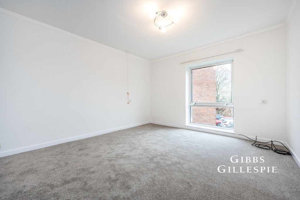 Property photo 3 of 10 Photo